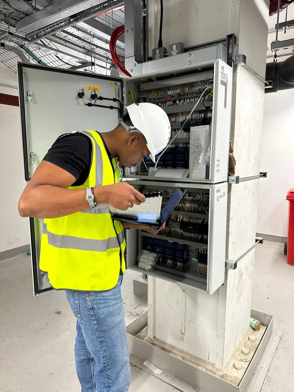 OD Controls engineer running diagnostics on a live Trend IQ system